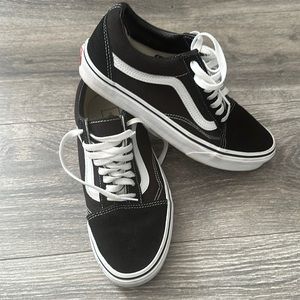 Vans Ward Lo Suede Sneaker - Women's size 9 Men’s size 7.5